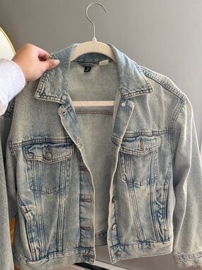H&M Light Blue Washed Denim Jacket